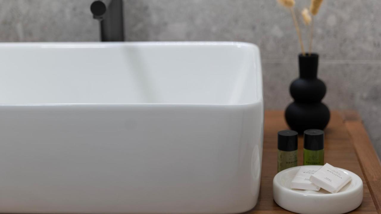 Maison Le Patio Jacuzzi 圣丹尼斯 外观 照片